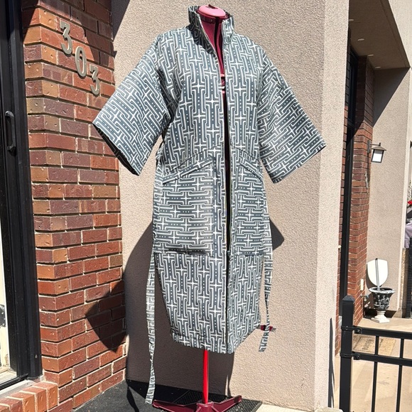 Stylish Black and White Patterned Kimono Coat for women - Picture 6 of 6